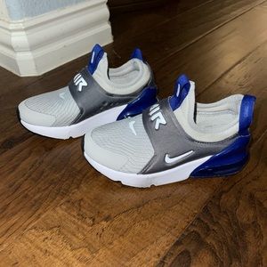 Nike toddler size 11